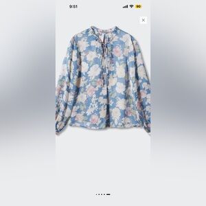 NWT Mango Floral Blouse in Blue and White small